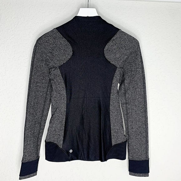 Lululemon Emerge Renewed Asymmetrical-Zip Moto Jacket in Black Herringbone - Picture 8 of 9
